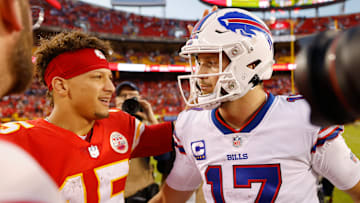 并让人对她 并让人对她